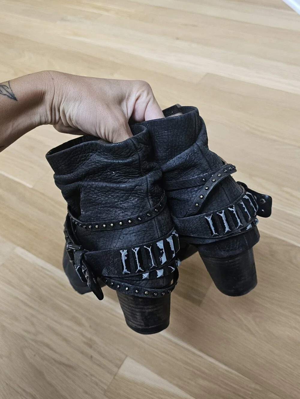 $995 Kennel Und Schmenger Black Leather Studded/Straps Ankle Boots 7/8